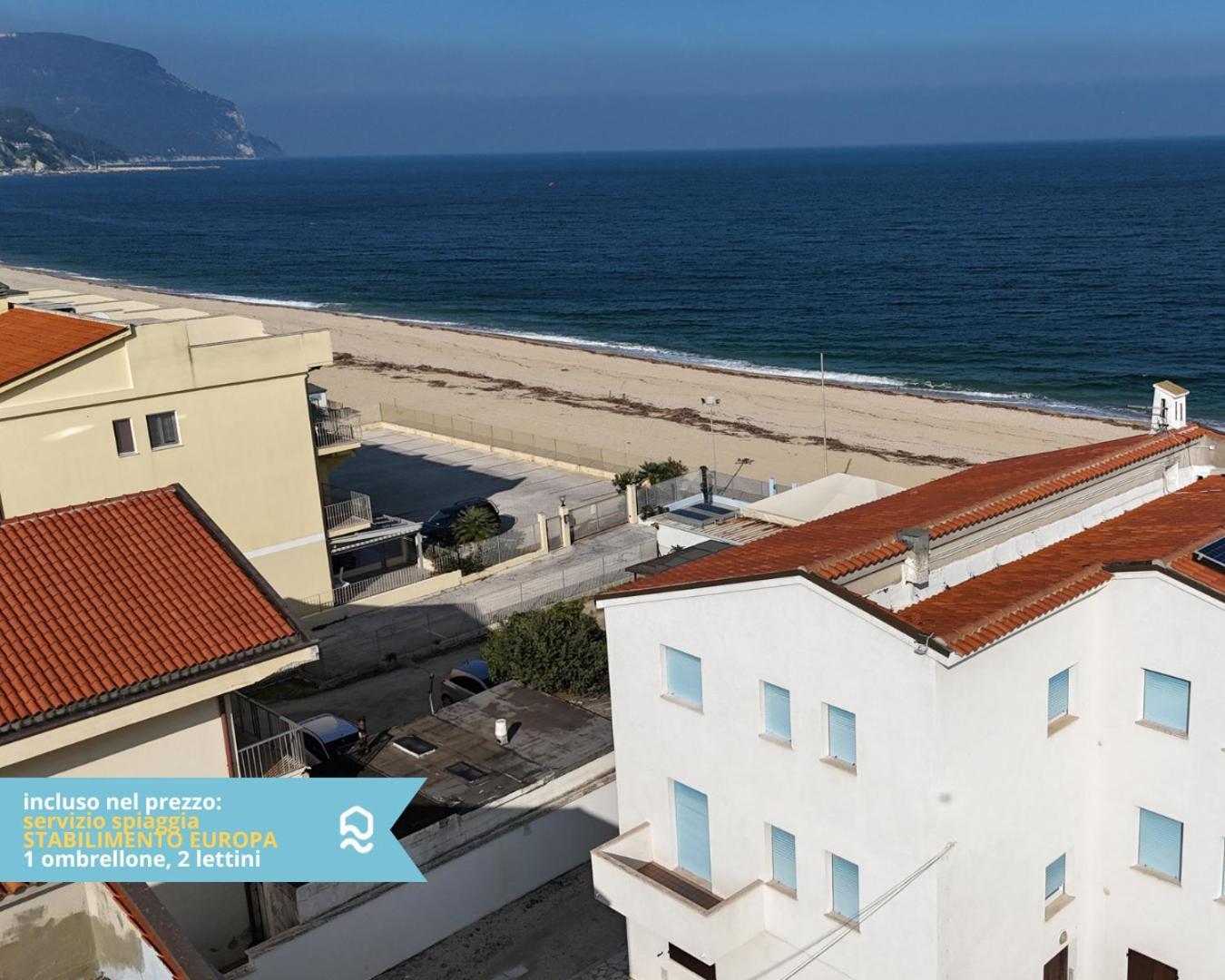 Rs321 - Marcelli, Trilocale Fronte Mare Con Spiaggia Inclusa Exterior foto